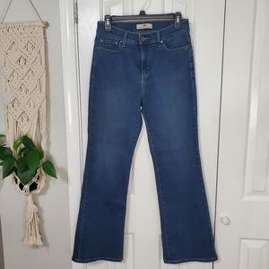 Levi's Women's Dark Wash Perfectly Slimming Boot Cut Jeans - Size 8